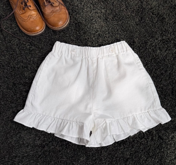 夏物ショートパンツ